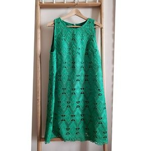 Tahari size 16 Green Eyelit dress